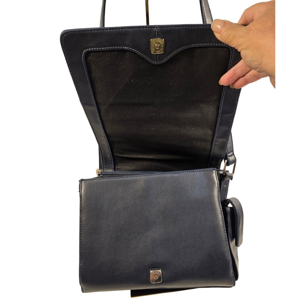 Liz Claiborne Accessories Navy Blue Crossbody Messenger Bag Flap Top Organizer